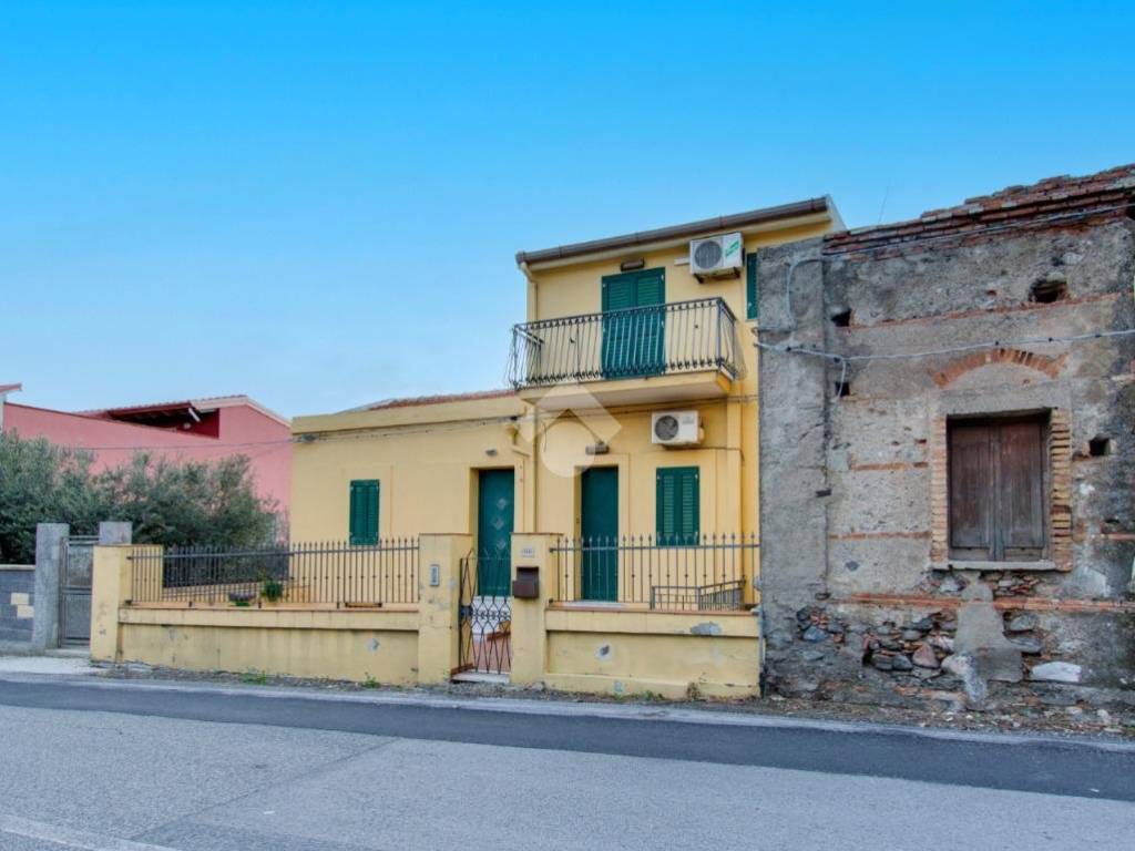 casa indipendente in vendita a San Filippo del Mela