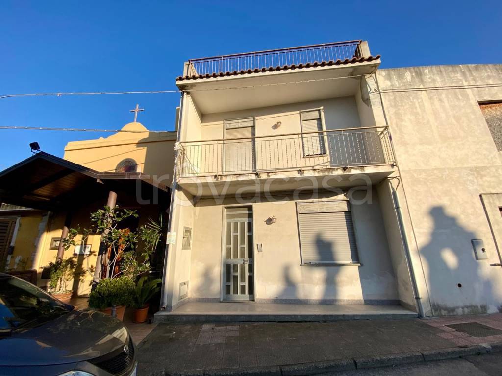 casa indipendente in vendita a San Filippo del Mela in zona Corriolo