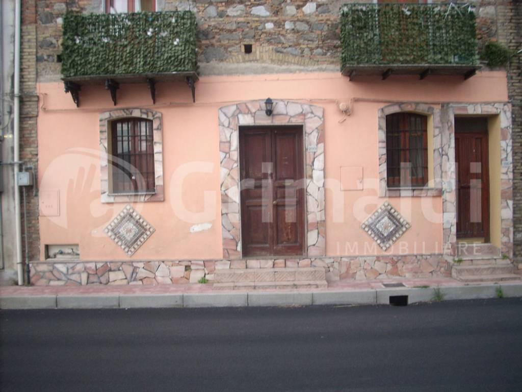 casa indipendente in vendita a San Filippo del Mela