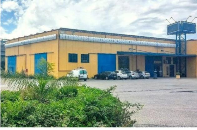 negozio in vendita a San Filippo del Mela in zona Archi