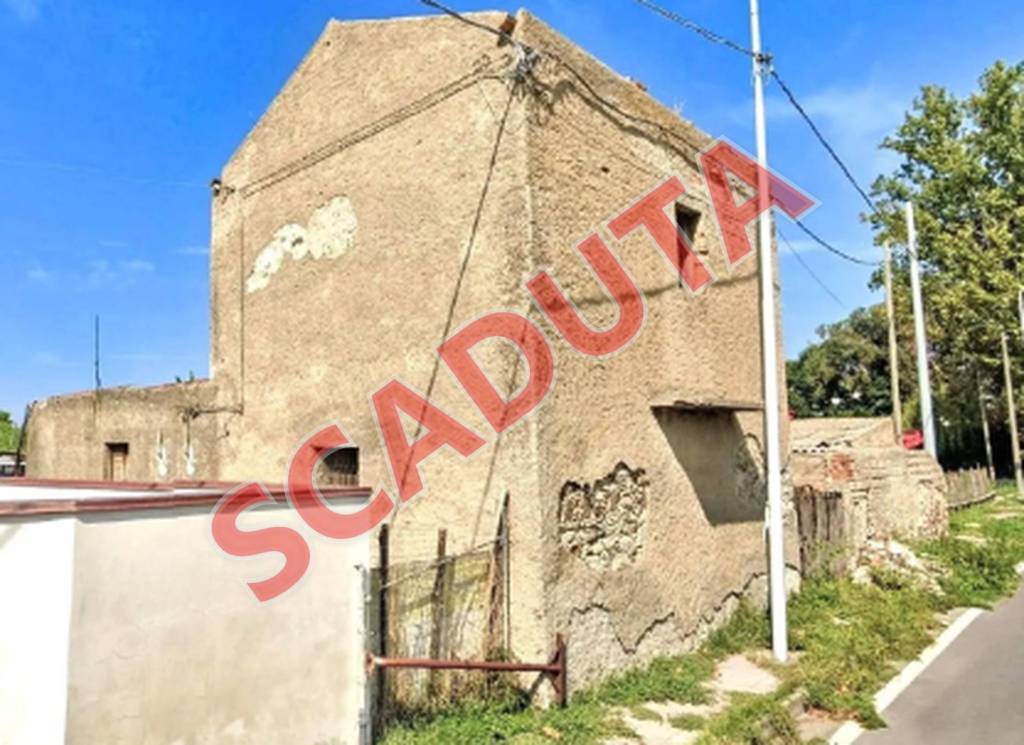 locale commerciale in vendita a San Filippo del Mela