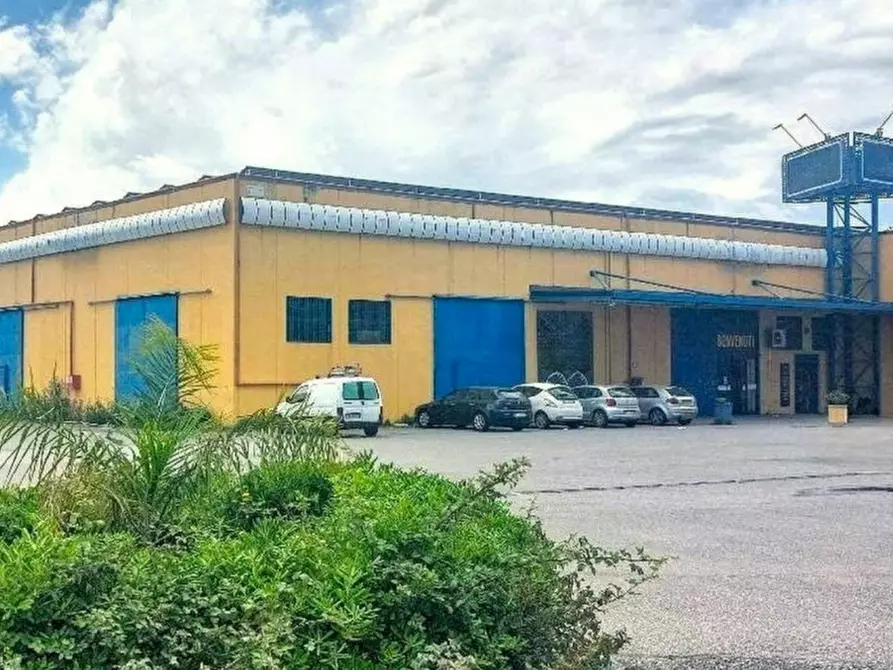 negozio in vendita a San Filippo del Mela in zona Archi