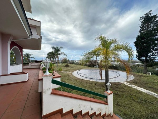 negozio in vendita a San Filippo del Mela