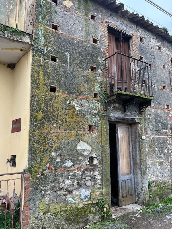 casa indipendente in vendita a San Filippo del Mela