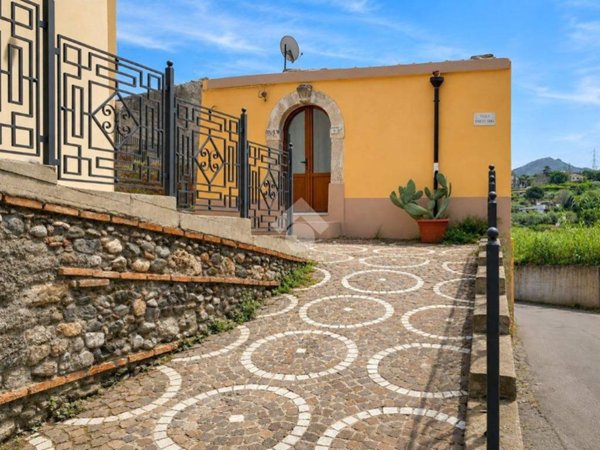 casa indipendente in vendita a San Filippo del Mela