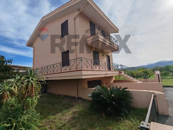 casa indipendente in vendita a San Filippo del Mela