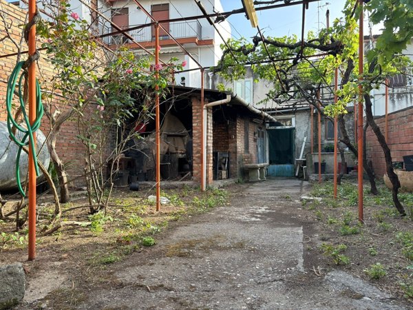 casa indipendente in vendita a San Filippo del Mela in zona Corriolo