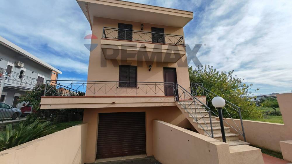 casa indipendente in vendita a San Filippo del Mela