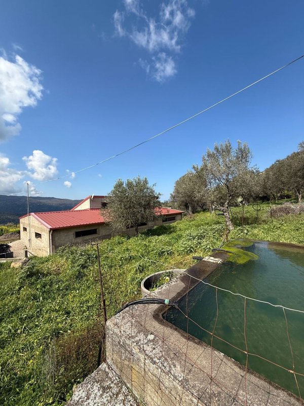 villa in vendita a San Fratello