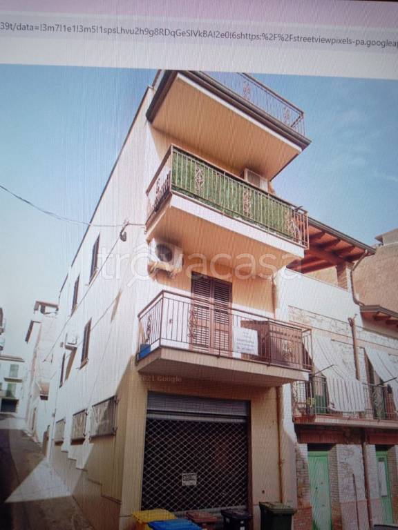 casa indipendente in vendita a San Fratello