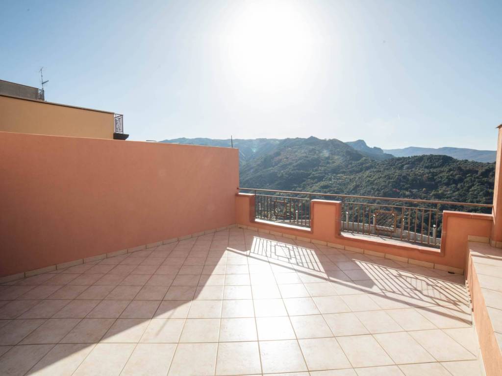 appartamento in vendita a San Marco d'Alunzio