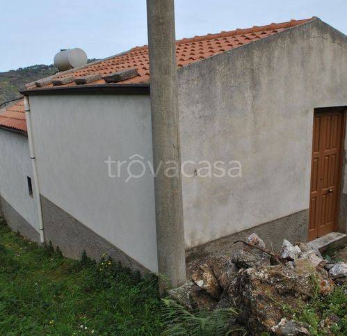 casa indipendente in vendita a San Marco d'Alunzio