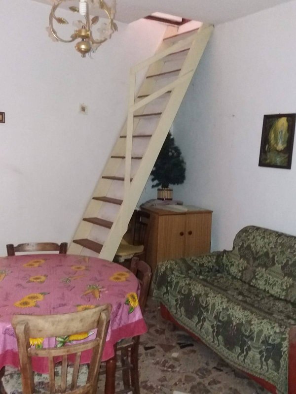 casa indipendente in vendita a San Marco d'Alunzio