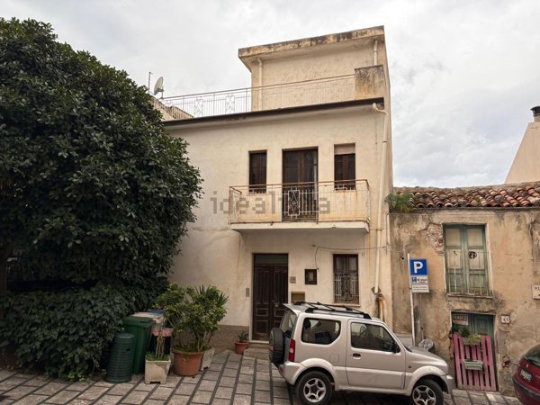casa indipendente in vendita a San Marco d'Alunzio