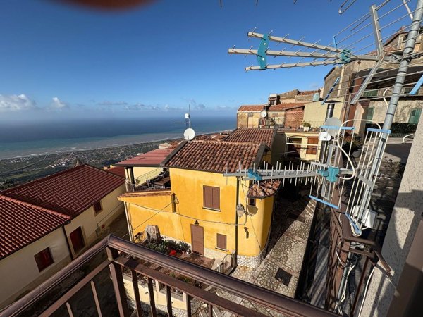 appartamento in vendita a San Marco d'Alunzio