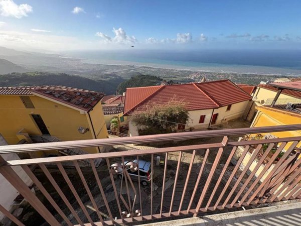 appartamento in vendita a San Marco d'Alunzio