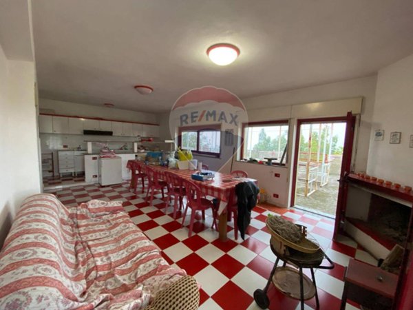 casa indipendente in vendita a San Pier Niceto