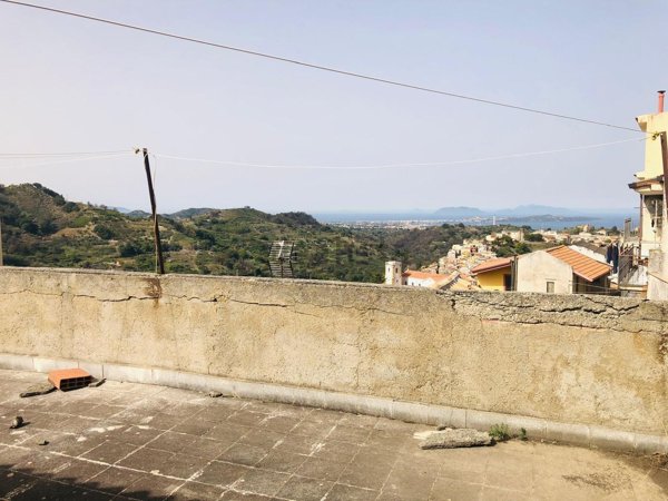 pentavano in vendita a San Pier Niceto