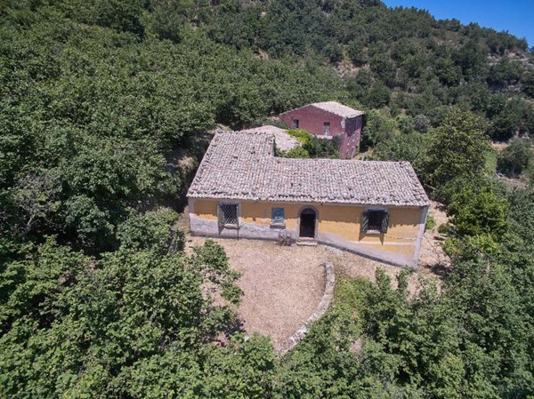 casa indipendente in vendita a San Piero Patti