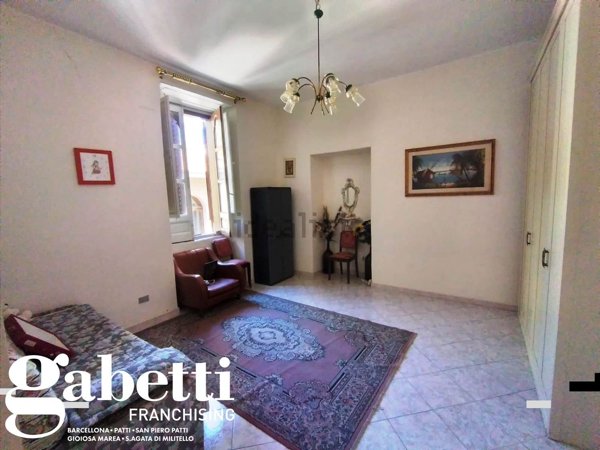 casa indipendente in vendita a San Piero Patti