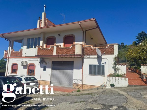 casa indipendente in vendita a San Piero Patti