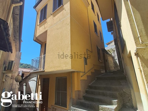 quadrivano in vendita a San Piero Patti