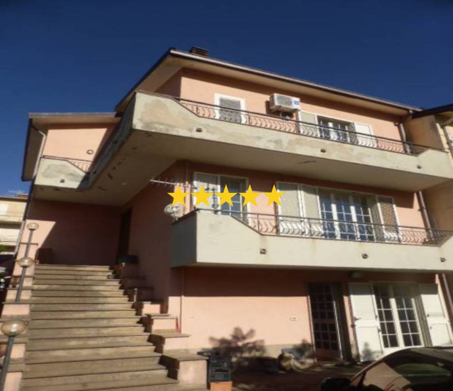 casa indipendente in vendita a San Piero Patti