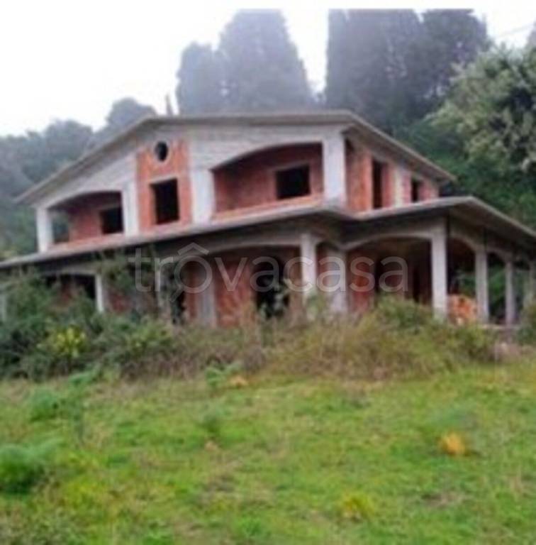 casa indipendente in vendita a San Piero Patti
