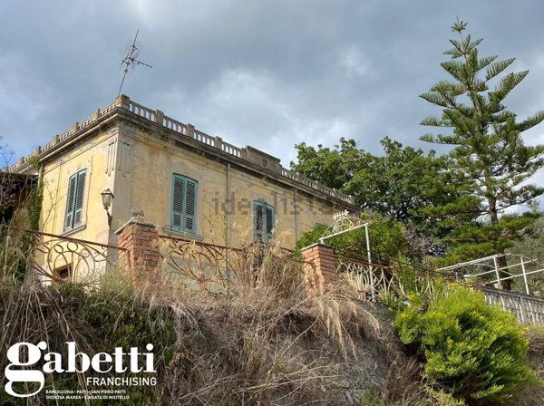 casa indipendente in vendita a San Piero Patti