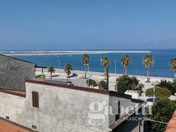 casa indipendente in vendita a Sant'Agata di Militello