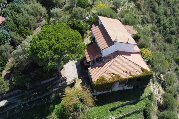 casa indipendente in vendita a Sant'Agata di Militello