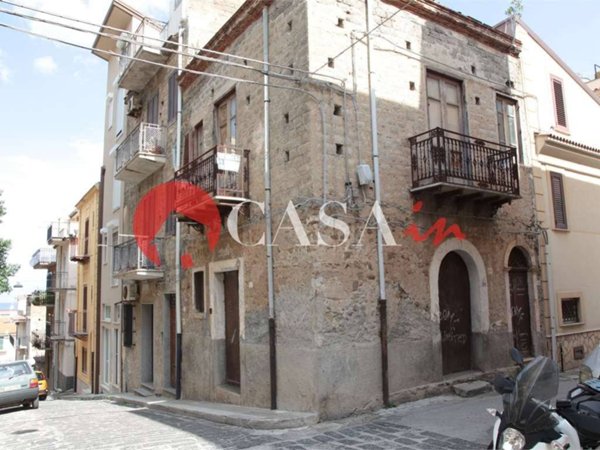 casa indipendente in vendita a Sant'Agata di Militello