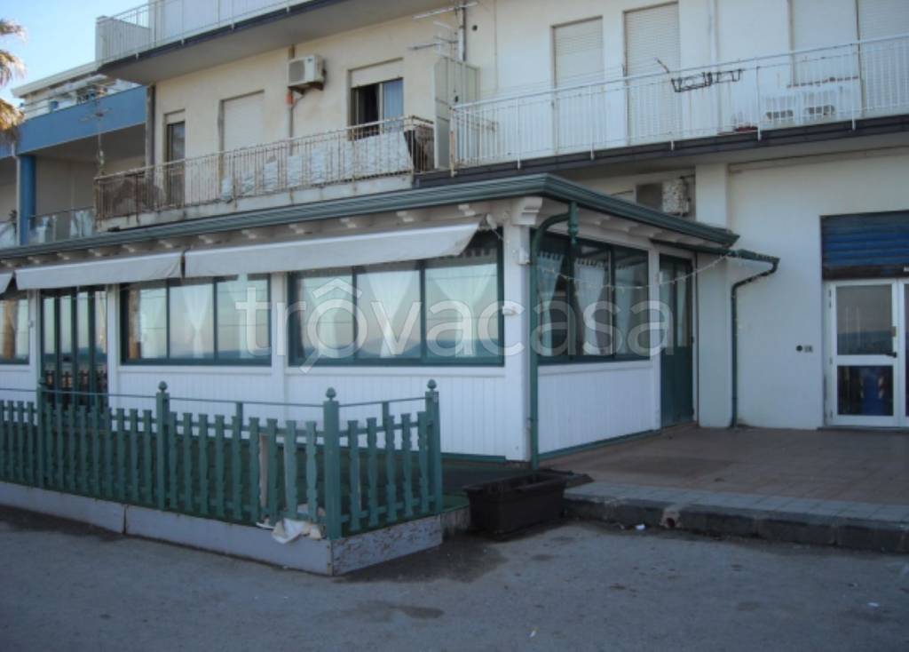 negozio in vendita a Sant'Agata di Militello