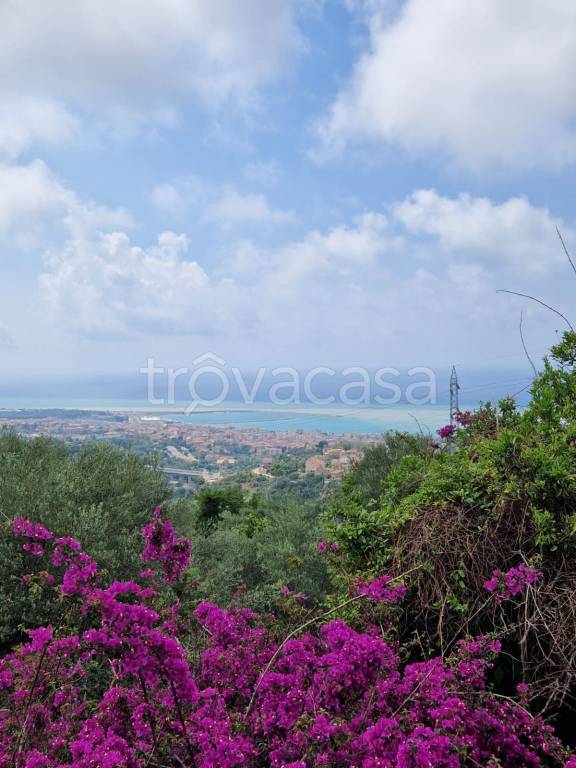 casa indipendente in vendita a Sant'Agata di Militello