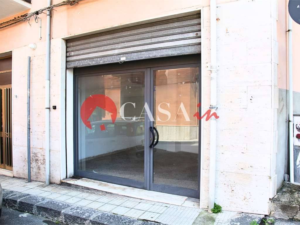 negozio in vendita a Sant'Agata di Militello