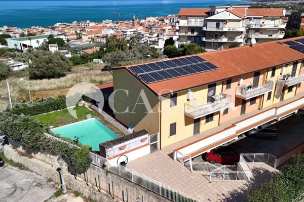 casa indipendente in vendita a Sant'Agata di Militello