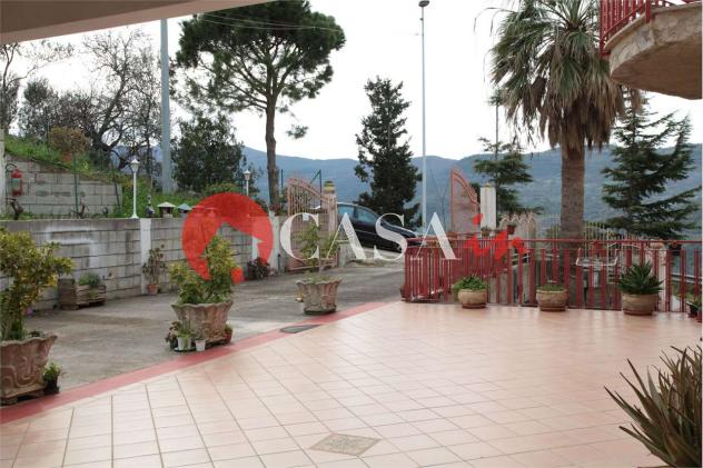 casa indipendente in vendita a Sant'Agata di Militello
