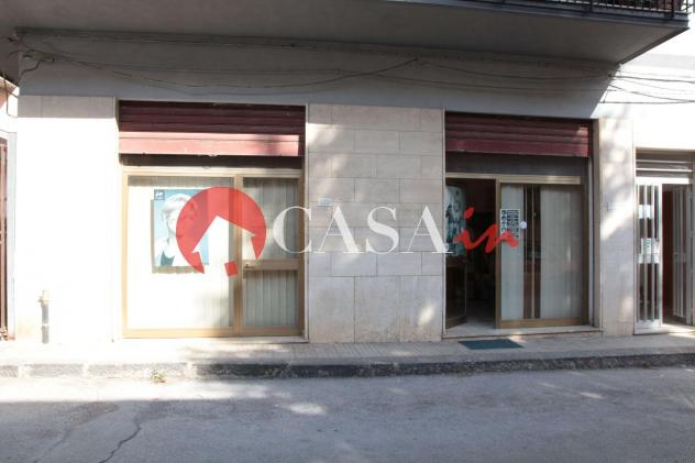locale commerciale in vendita a Sant'Agata di Militello