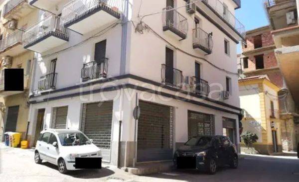 negozio in vendita a Sant'Agata di Militello