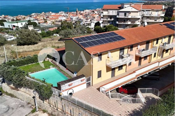 casa indipendente in vendita a Sant'Agata di Militello