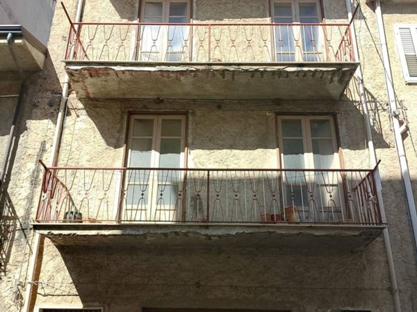 intera palazzina in vendita a Sant'Agata di Militello