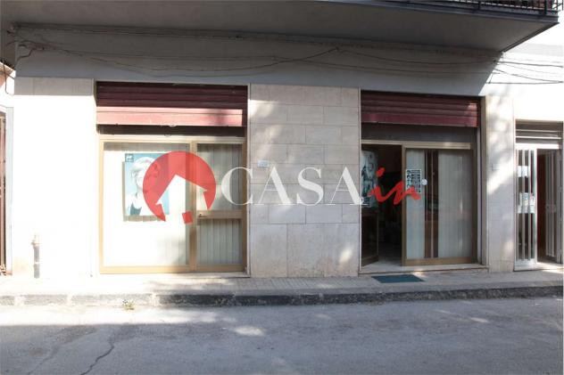 locale commerciale in vendita a Sant'Agata di Militello