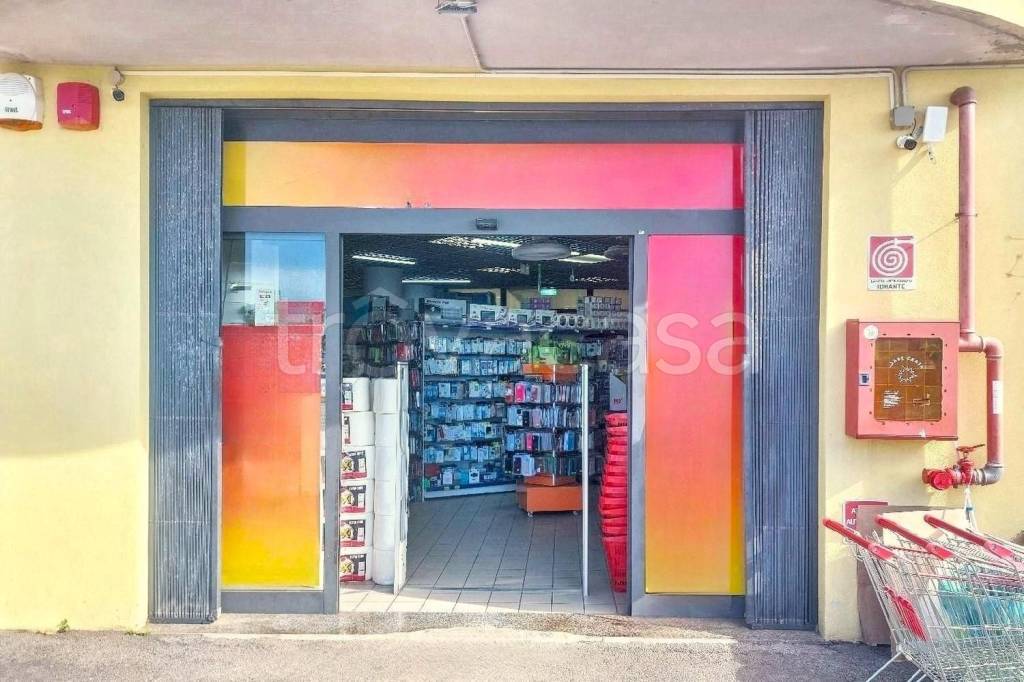 negozio in vendita a Sant'Agata di Militello