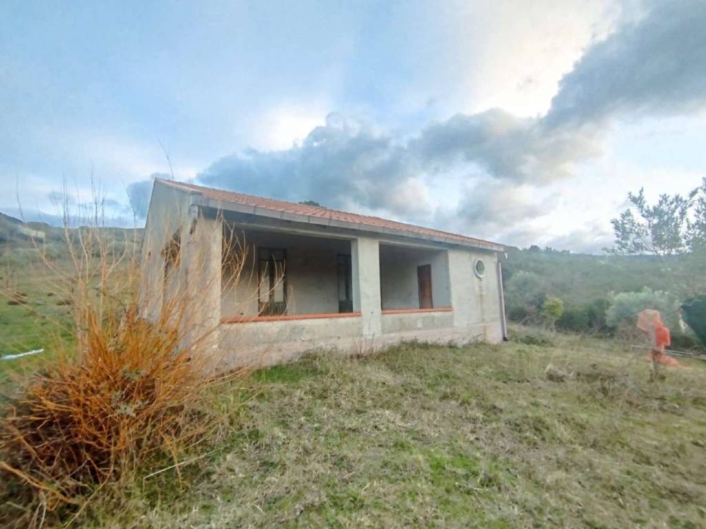 casa indipendente in vendita a Sant'Agata di Militello