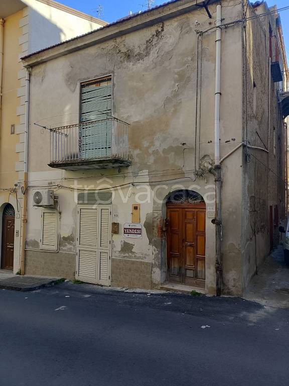 casa indipendente in vendita a Sant'Agata di Militello