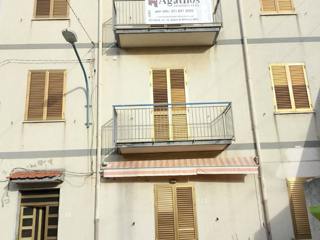 intera palazzina in vendita a Sant'Agata di Militello