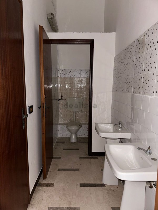 ufficio in vendita a Sant'Agata di Militello