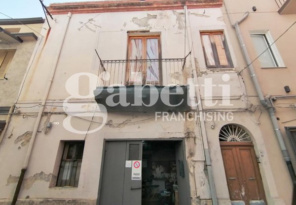 casa indipendente in vendita a Sant'Agata di Militello