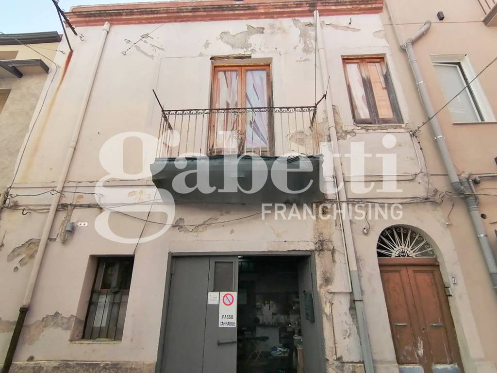 intera palazzina in vendita a Sant'Agata di Militello