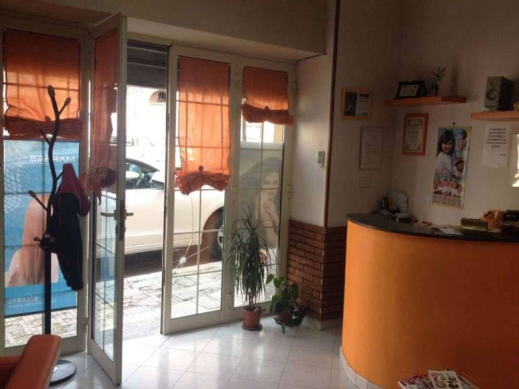 negozio in vendita a Sant'Agata di Militello